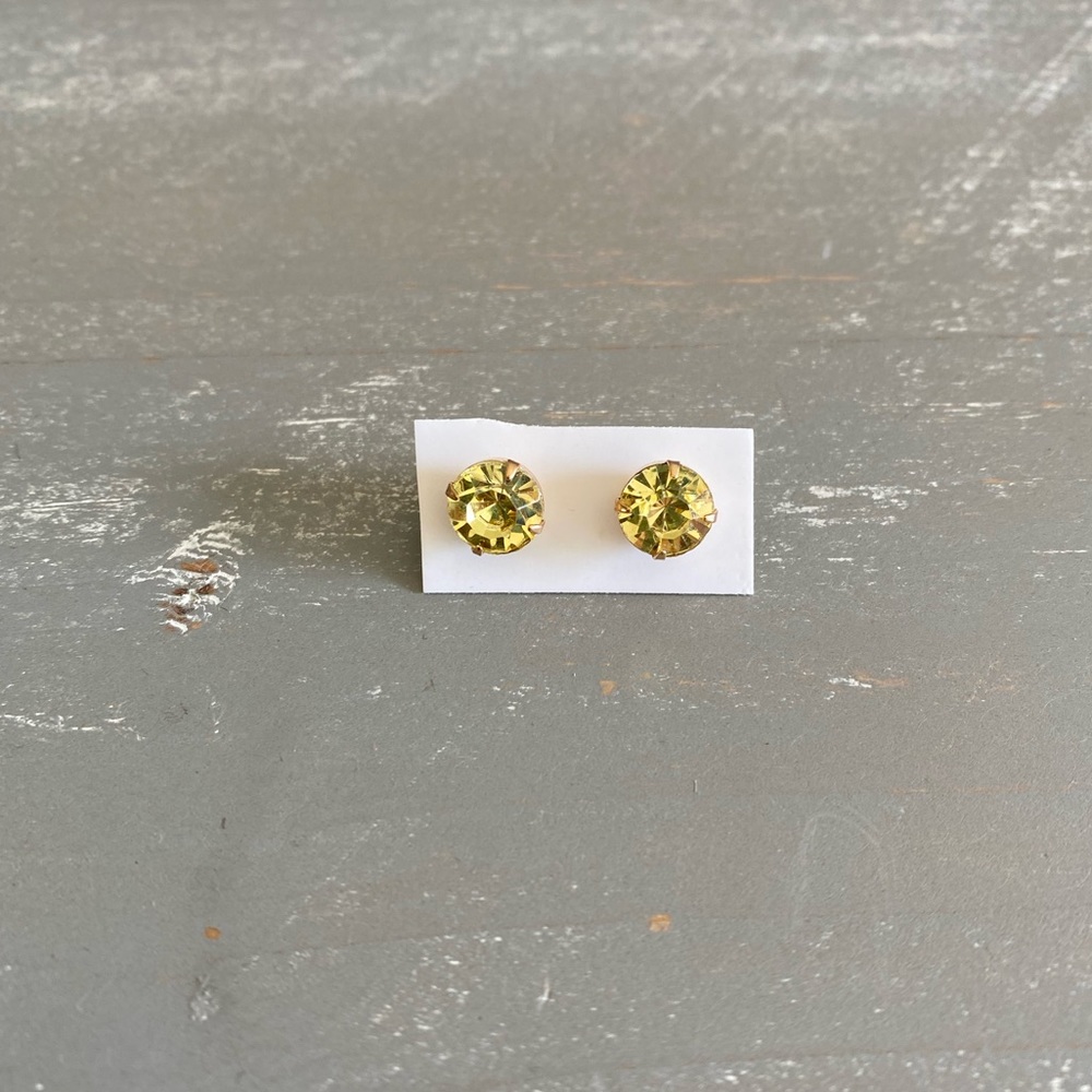 Steve Madden Lime Green Crystal Gold Stud Earrings NWT